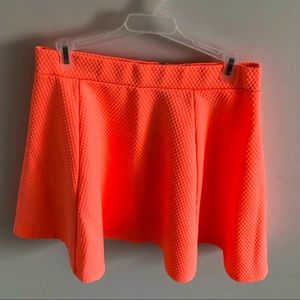 H&M BRIGHT PINK SKIRT